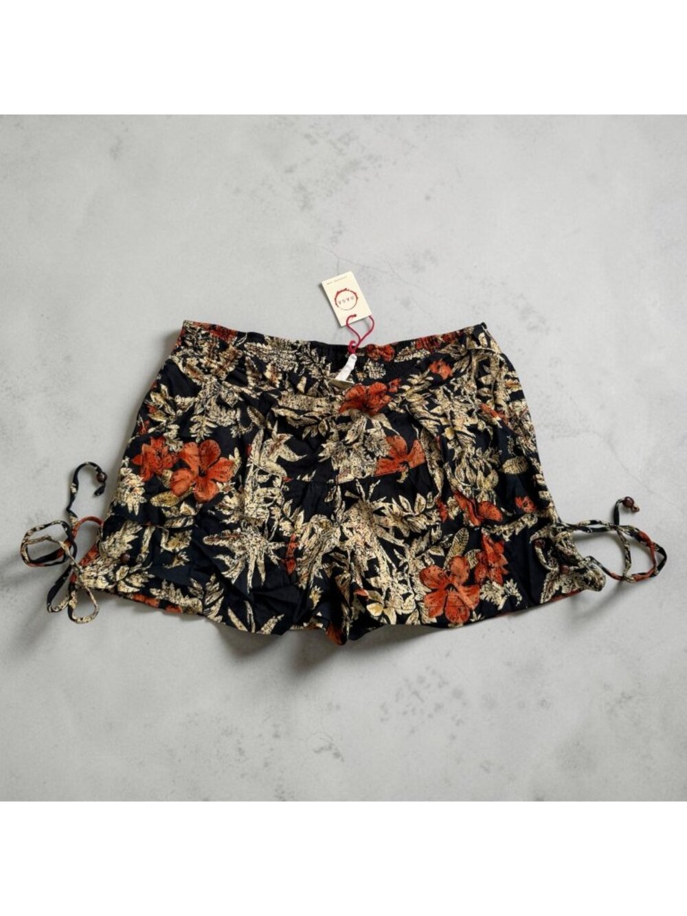 RAGA Floral Side Tie Casual Shorts Size Large NEW NWT